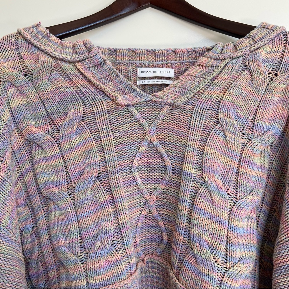 Urban Outfitters Hazel Notch Neck Cable Knit Cropped Pastel Sweater - Picture 4 of 8
